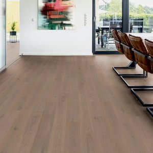 Alternative view of Oak Chablis plank