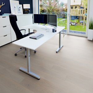 Alternative view of Oak grey plank