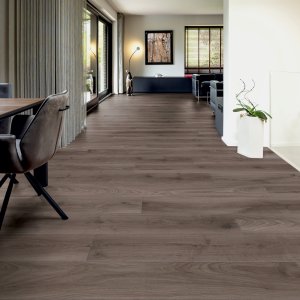 Alternative view of Oak Menorca long plank