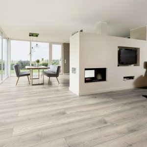 Alternative view of Oak Vanuatu long plank