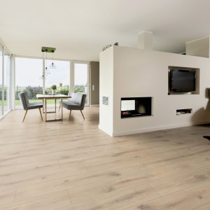 Alternative view of Oak Zanzibar plank