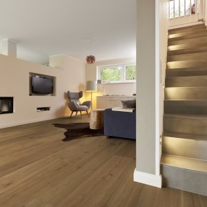 Alternative view of Oak Yosemite extra-wide plank