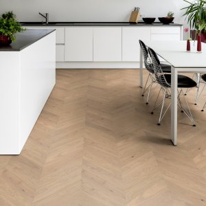 Oak Ravello Chevron