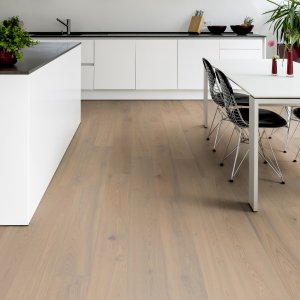 Ash Ponza plank
