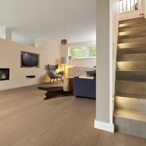 Alternative view of Oak Oulanka extra-wide plank