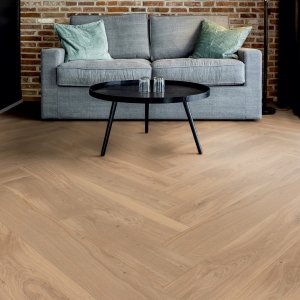 Alternative view of Oak Ameland herringbone